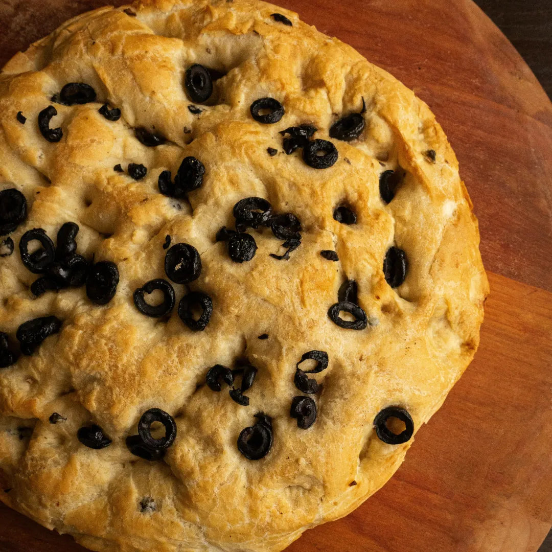 Focaccia Pesto y Aceitunas